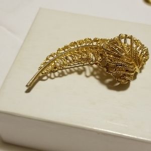 Brooch